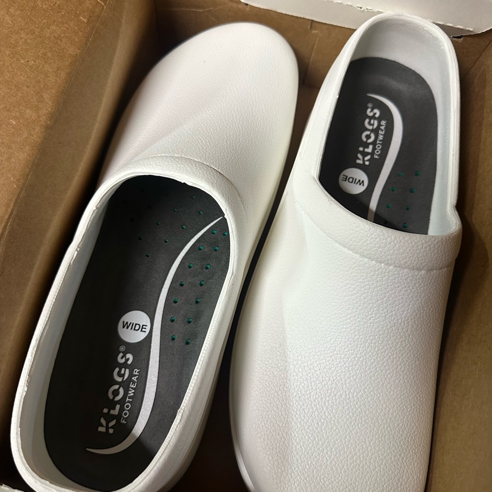 NIB 14W Klogs Boca White Wide Slip-On Clog